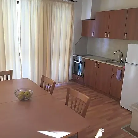 комплекс тянкови къщи