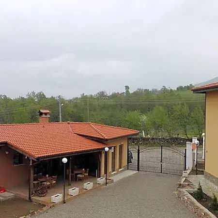 комплекс тянкови къщи 度假村 *