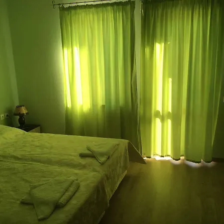 комплекс тянкови къщи