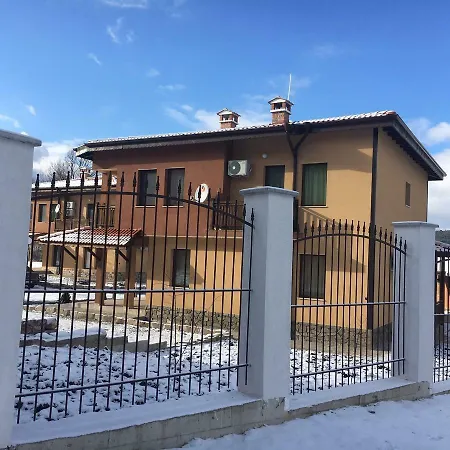 комплекс тянкови къщи *