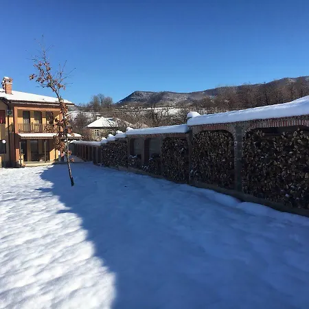 комплекс тянкови къщи Resort *