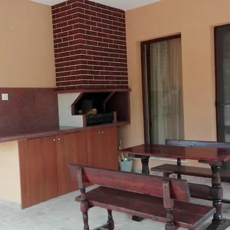 комплекс тянкови къщи