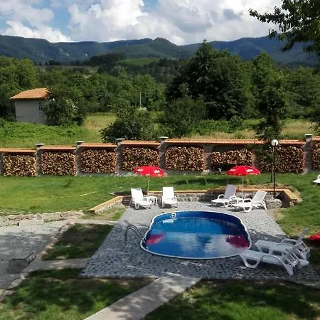 комплекс тянкови къщи